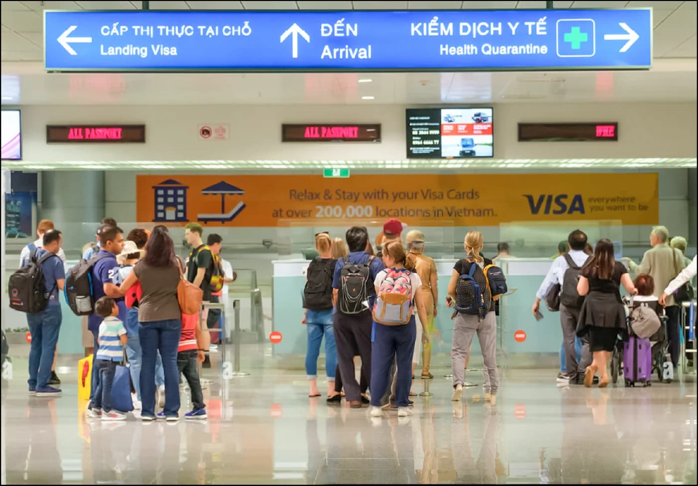 Khu vực khách đến quốc tế tại sân bay Tân Sơn Nhất